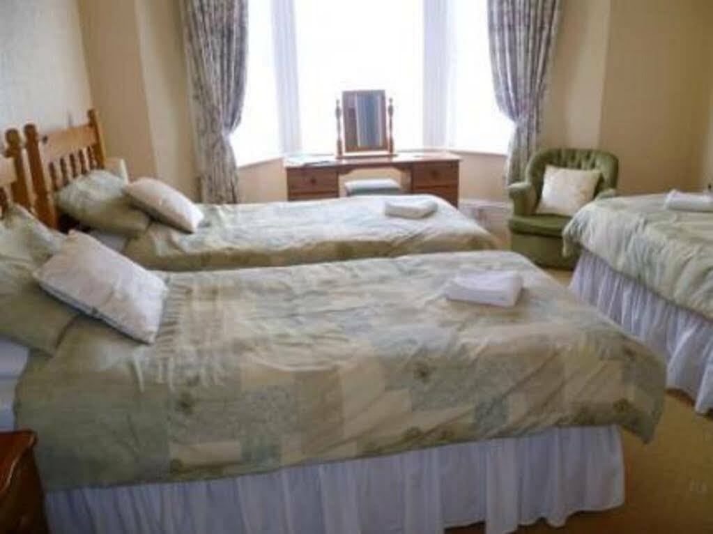 Sandy Bay Guest House Bournemouth Kültér fotó
