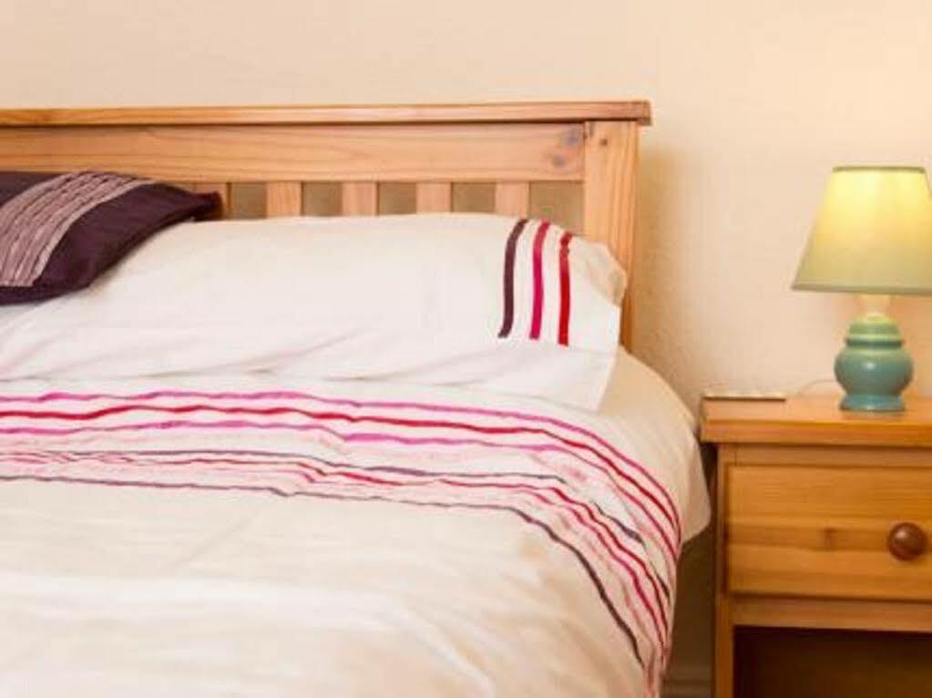 Sandy Bay Guest House Bournemouth Kültér fotó